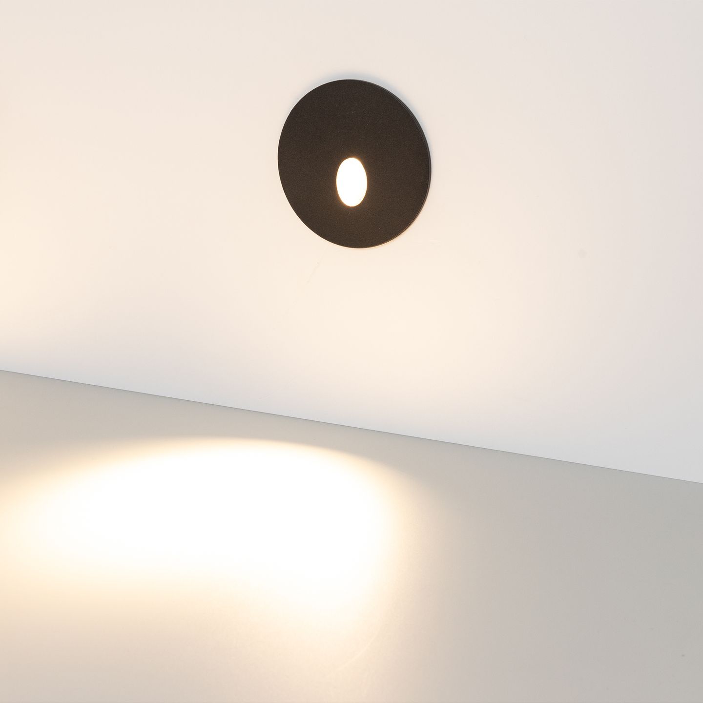 a_DL-14900-0014.jpg