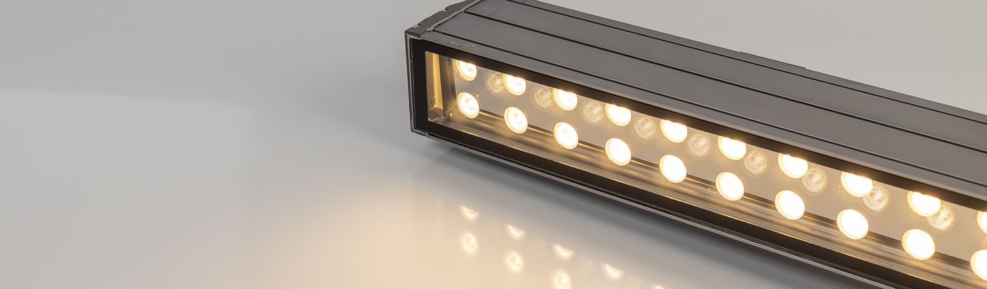 a_DL-14400-0143.jpg
