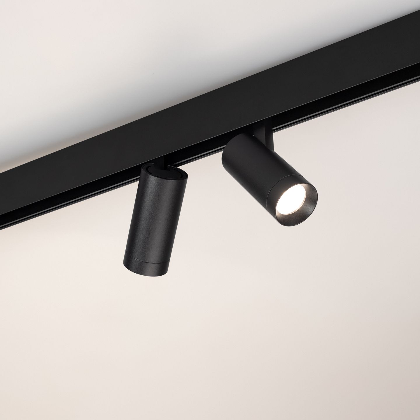 c_DL-12600-0657.jpg