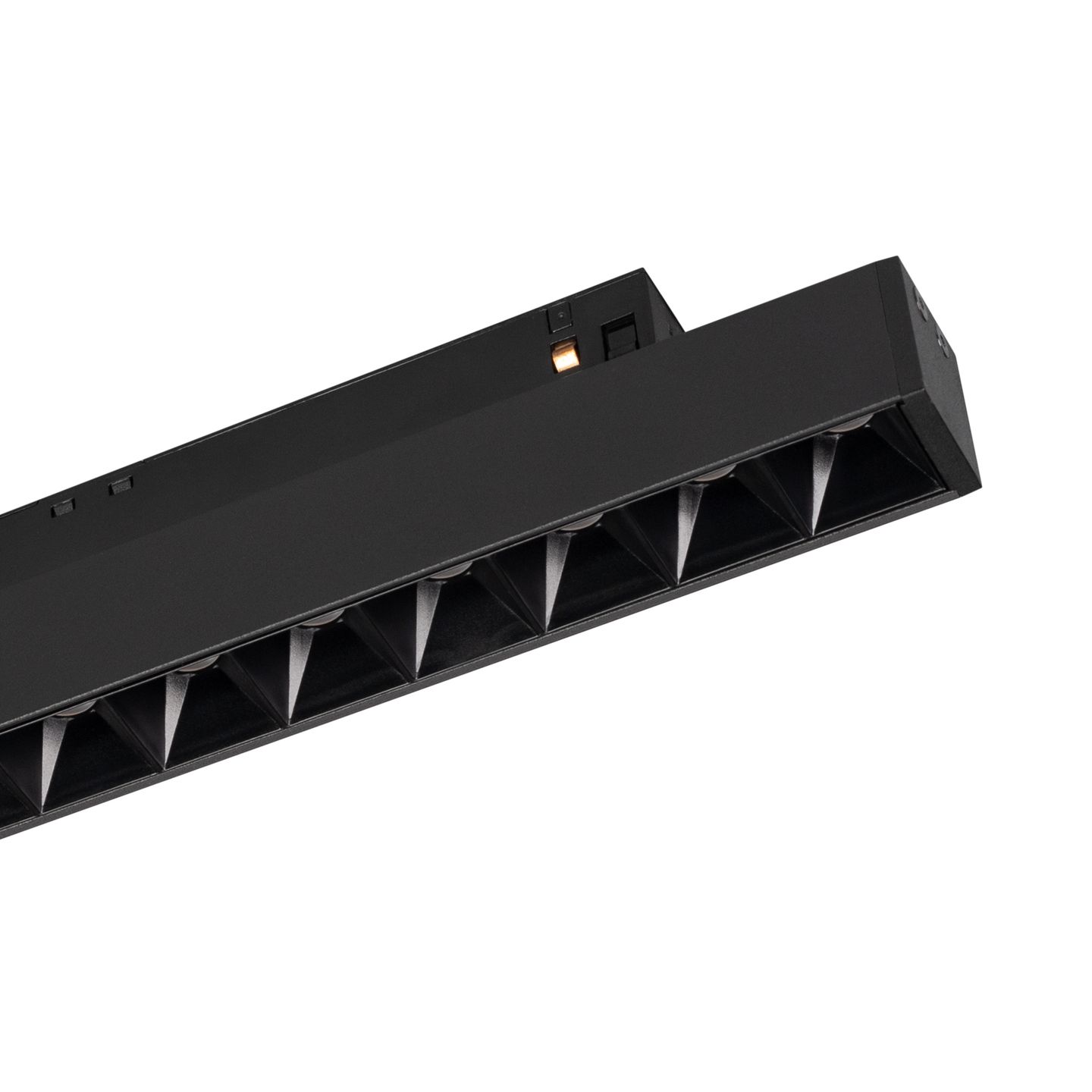 b_DL-12600-0545.jpg