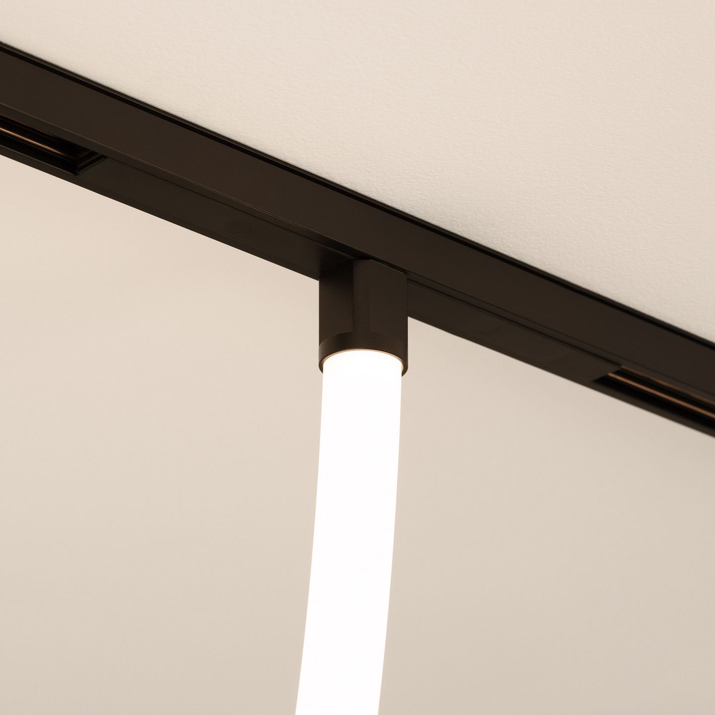 b_DL-12600-0687.jpg